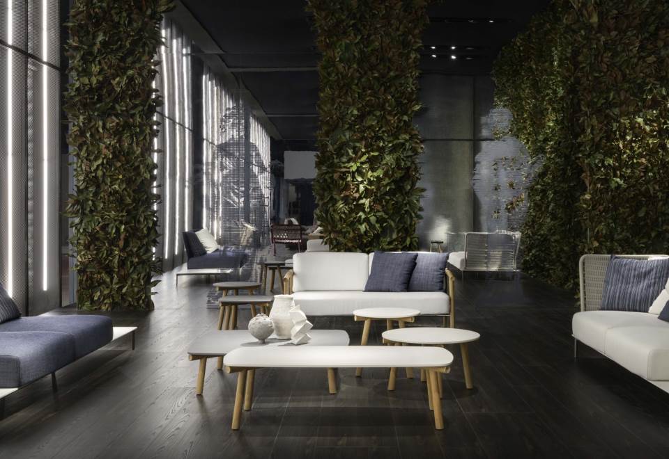 Kasumi Low Table Outdoor